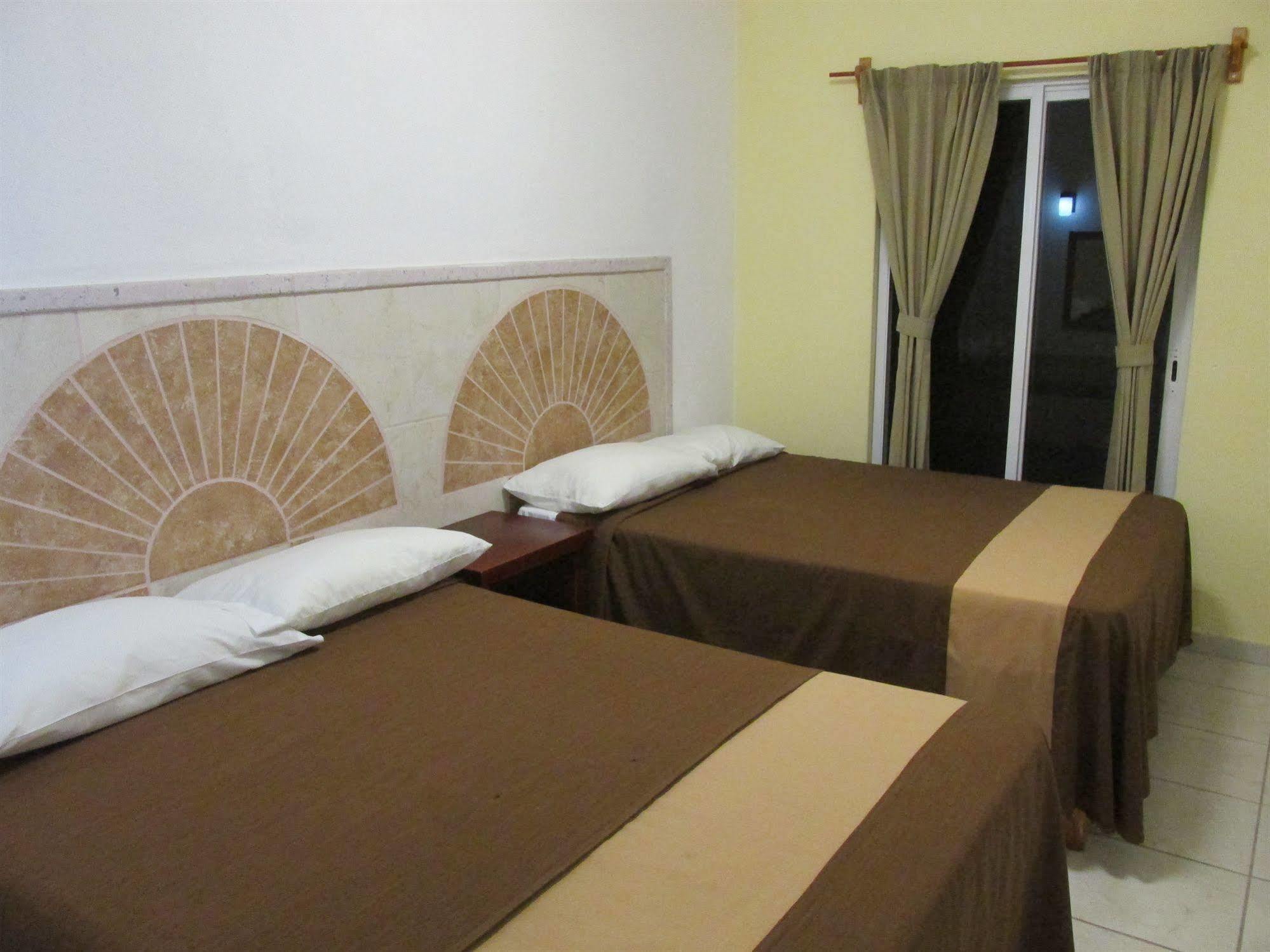Hotel Albatros Palace Manzanillo Eksteriør billede